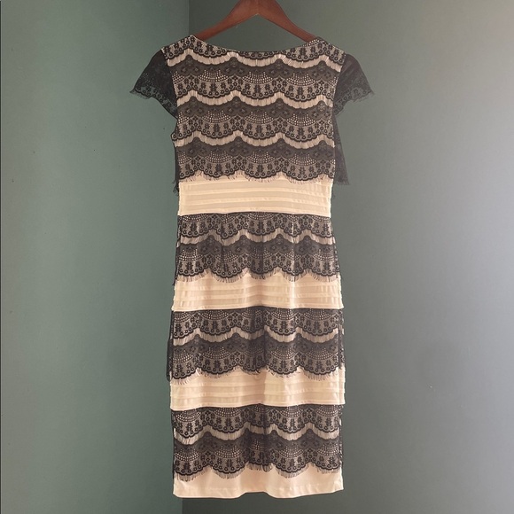 Melrose Black and White Lace Dress - Picture 5 of 5